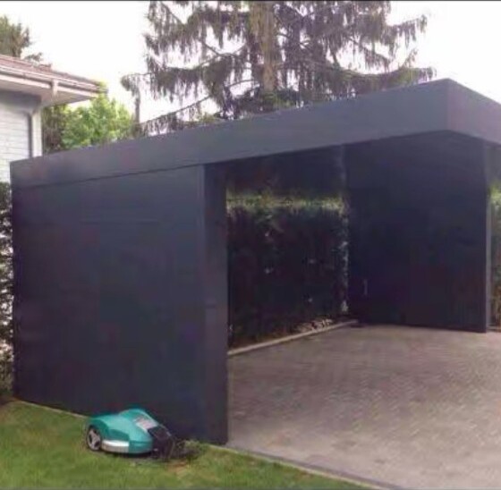 Carport contemporain à charpente métallique, vue latérale